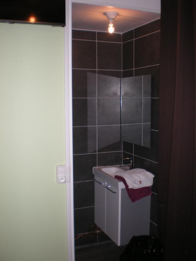 Hotel Dg Méry-sur-Oise Zewnętrze zdjęcie