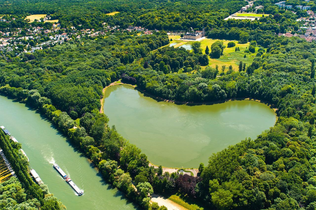 Hotel Dg Méry-sur-Oise Zewnętrze zdjęcie